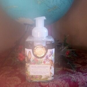 Michel Easter Special " Bunny Meadow" New Lux Hand soap 530 Ml /  17.8 oz